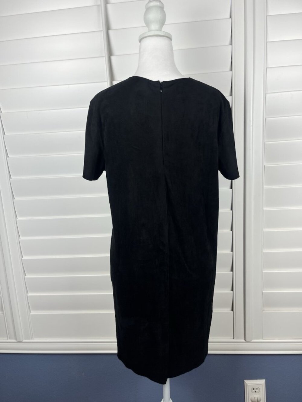 Olivaceous Black Faux Suede Shift Women’s Dress Studded Pocket Size M - Picture 5 of 7